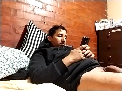 Snapshot of angelcachondo199211 chatting on November 1, 2025, 2:46 am angelcachondo199211 online show from November 1, 2025, 2:46 am