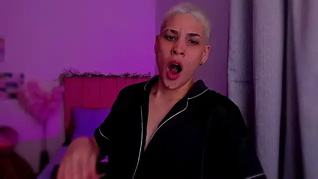 Charlee pink online show from March 1, 2026, 3:30 am