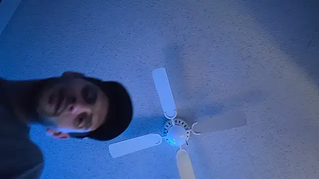 ChillzPnp online show from March 19, 2026, 3:21 am