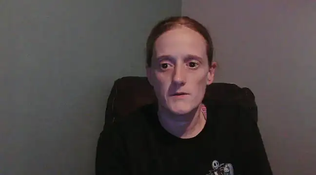 Snapshot of Sexyredhead89 chatting on February 23, 2025, 4:17 am Sexyredhead89 online show from February 23, 2025, 4:17 am