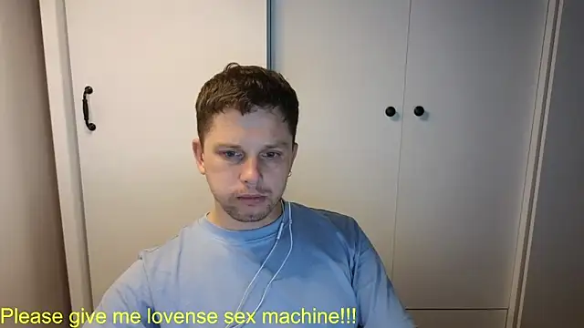 BigL0ve online show from June 20, 2026, 1:36 pm