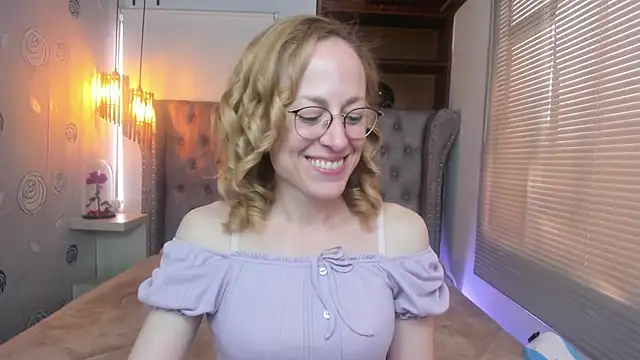 Snapshot of SammySanders chatting on February 26, 2025, 4:56 pm SammySanders online show from February 26, 2025, 4:56 pm