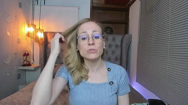 Snapshot of SammySanders chatting on March 21, 2025, 11:12 pm SammySanders online show from March 21, 2025, 11:12 pm