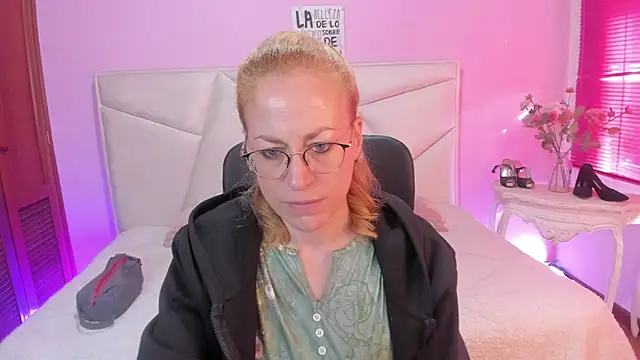 Snapshot of SammySanders chatting on February 7, 2026, 12:42 pm SammySanders online show from February 7, 2026, 12:42 pm