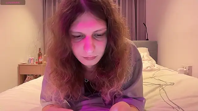 Alice Pinkhead online show from June 4, 2026, 11:05 am