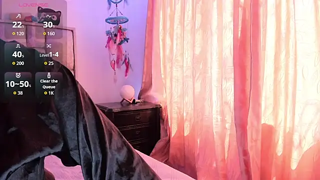 Snapshot of brianaGuzman chatting on November 8, 2025, 4:51 pm brianaGuzman online show from November 8, 2025, 4:51 pm