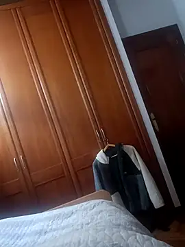 AAngel20 online show from November 26, 2025, 10:44 pm