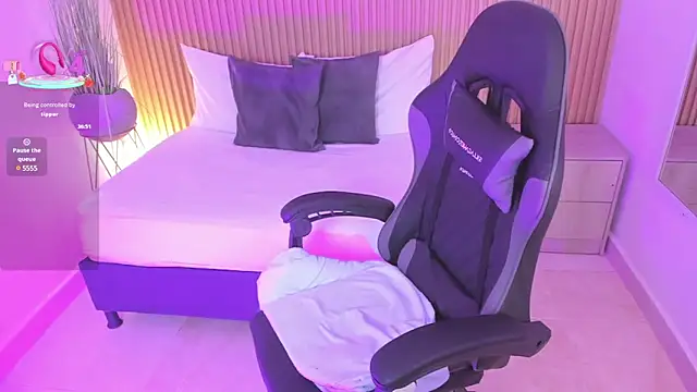 irantzu hank online show from February 26, 2025, 12:36 pm