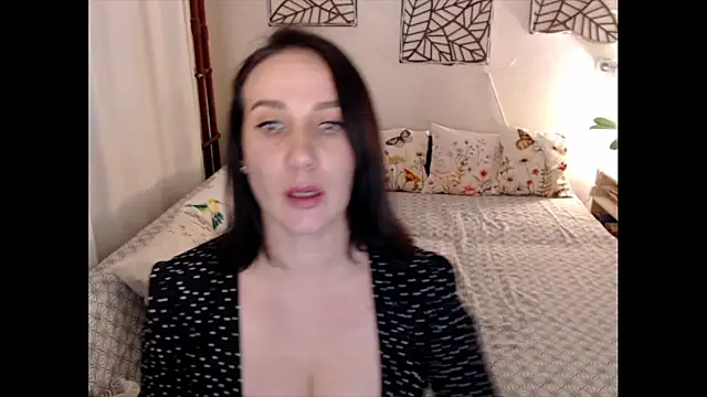 pepper milf online show from April 20, 2026, 3:48 pm