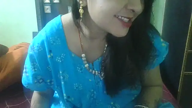 couplesuni online show from October 13, 2025, 10:48 am