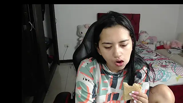 kayla k18 online show from January 11, 2025, 7:59 pm