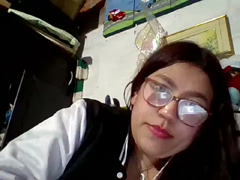 Snapshot of dafne19_ chatting on January 7, 2025, 3:46 am dafne19  online show from January 7, 2025, 3:46 am