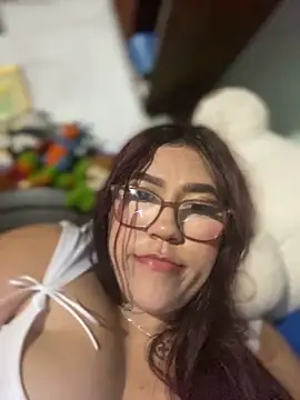 Snapshot of dafne19_ chatting on March 21, 2025, 6:05 am dafne19  online show from March 21, 2025, 6:05 am