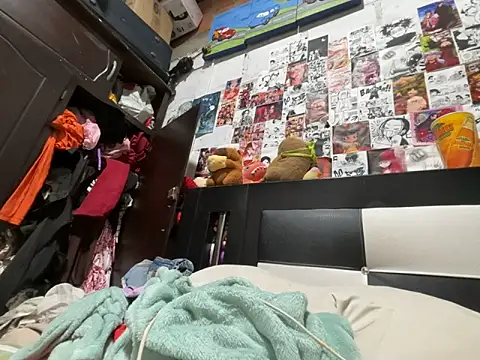 dafne19  online show from April 8, 2026, 2:55 am