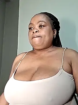 Snapshot of hugemelonsxxx chatting on June 22, 2026, 5:43 pm hugemelonsxxx online show from June 22, 2026, 5:43 pm