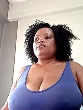 Snapshot of hugemelonsxxx chatting on July 19, 2026, 10:52 am hugemelonsxxx online show from July 19, 2026, 10:52 am