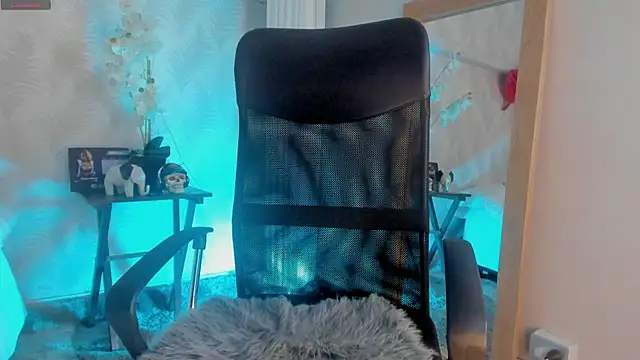 CyntiaAdams online show from February 16, 2025, 6:54 pm