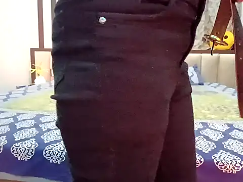 Snapshot of GoldnessAishu chatting on January 19, 2025, 2:06 pm GoldnessAishu online show from January 19, 2025, 2:06 pm