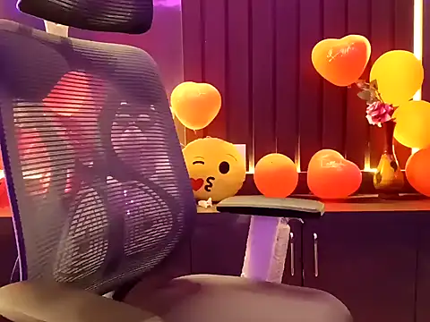 Snapshot of GoldnessAishu chatting on February 1, 2025, 6:08 pm GoldnessAishu online show from February 1, 2025, 6:08 pm