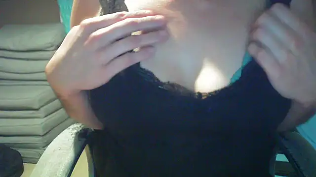 Snapshot of Raptor82 chatting on October 1, 2025, 7:20 pm Raptor82 online show from October 1, 2025, 7:20 pm