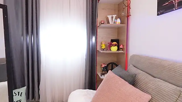 ValeriaCox online show from March 17, 2026, 2:53 pm