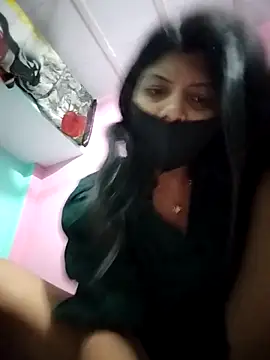 Hotty-Divya online show from April 9, 2026, 2:44 am