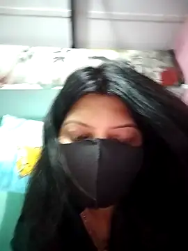 Hotty-Divya online show from April 20, 2026, 3:53 am