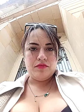 Snapshot of Lesly_10- chatting on November 2, 2025, 6:32 pm Lesly 10- online show from November 2, 2025, 6:32 pm