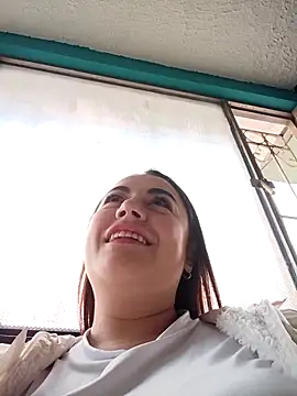 Snapshot of Lesly_10- chatting on November 16, 2025, 9:20 pm Lesly 10- online show from November 16, 2025, 9:20 pm