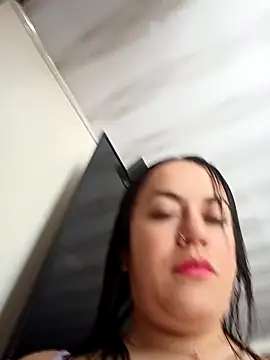 Snapshot of Lesly_10- chatting on January 15, 2026, 3:49 pm Lesly 10- online show from January 15, 2026, 3:49 pm