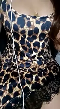 Snapshot of Patrona-fifi chatting on February 16, 2025, 12:41 am Patrona-fifi online show from February 16, 2025, 12:41 am