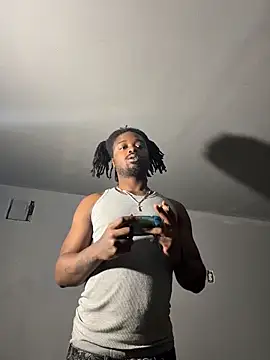 Snapshot of SluttyLyfe4L chatting on May 4, 2026, 12:56 pm SluttyLyfe4L online show from May 4, 2026, 12:56 pm