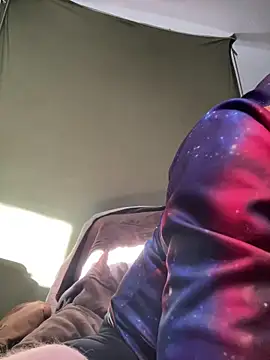 theoneandonlyniko online show from April 18, 2026, 12:14 am