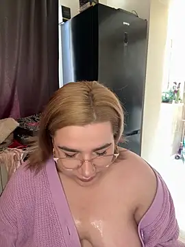 Snapshot of Leya__Droit chatting on March 13, 2025, 12:35 pm Leya Droit online show from March 13, 2025, 12:35 pm