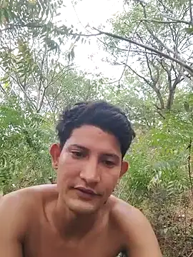 Valentinacuc online show from April 10, 2026, 11:37 am