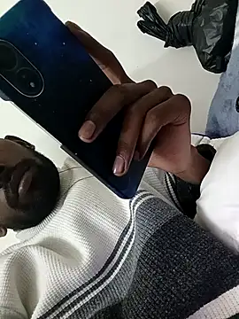 devilsam3327 online show from January 6, 2026, 4:32 pm