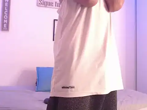 Snapshot of harrytomson_1 chatting on December 31, 2024, 7:31 am harrytomson 1 online show from December 31, 2024, 7:31 am