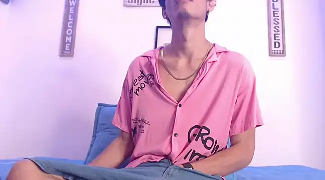 Snapshot of harrytomson_1 chatting on March 6, 2025, 7:47 am harrytomson 1 online show from March 6, 2025, 7:47 am