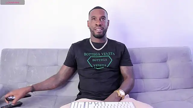 Snapshot of Dvid_Rullers chatting on March 17, 2025, 8:09 pm Dvid Rullers online show from March 17, 2025, 8:09 pm