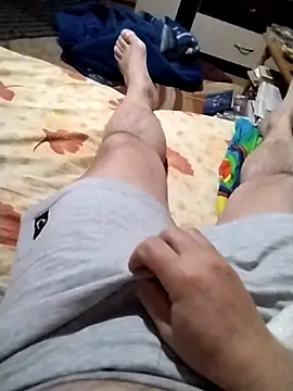 nudistu021 online show from April 14, 2026, 4:24 pm