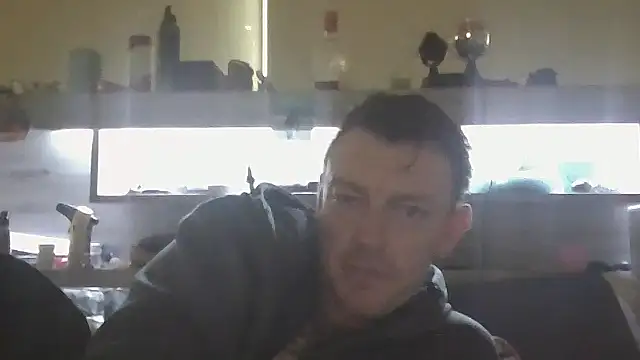 Snapshot of MDeez11 chatting on May 20, 2026, 2:07 am MDeez11 online show from May 20, 2026, 2:07 am