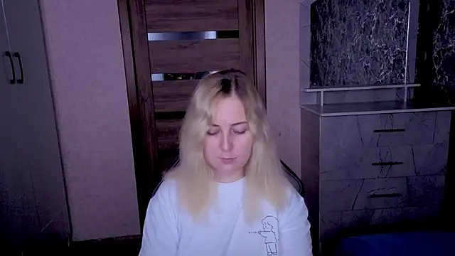 Kristy-Max online show from May 30, 2026, 7:11 pm
