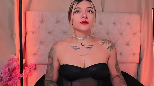 Snapshot of ashleyvalirya chatting on February 6, 2025, 3:48 am ashleyvalirya online show from February 6, 2025, 3:48 am