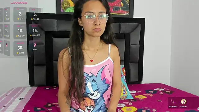 tatiana valencia online show from March 9, 2025, 6:21 pm