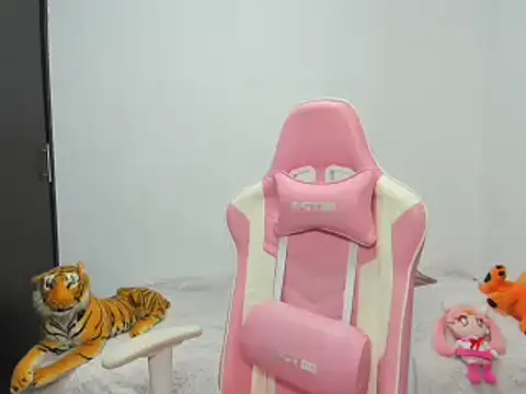 saori 9b online show from February 3, 2025, 10:21 pm