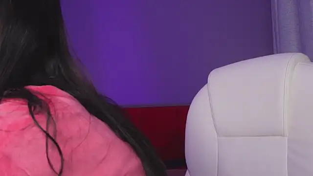 Giovanna oliveira online show from October 24, 2025, 5:59 am