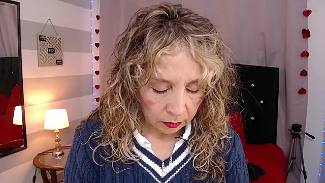 Afrodita sg online show from March 12, 2026, 2:01 pm