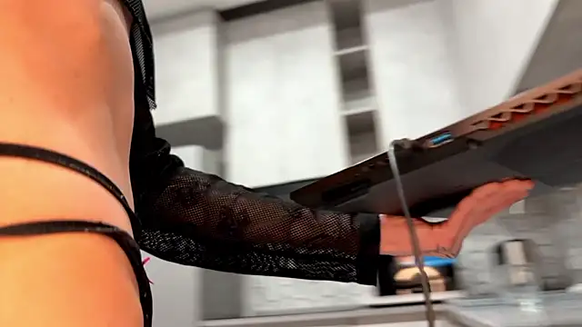 Snapshot of CHERLYBAY chatting on February 12, 2026, 4:46 pm CHERLYBAY online show from February 12, 2026, 4:46 pm