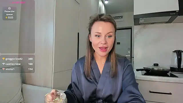  cometoseeme  online show from January 26, 2025, 8:23 pm