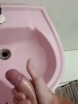 Snapshot of Pauzudoooootk chatting on February 11, 2026, 12:48 am Pauzudoooootk online show from February 11, 2026, 12:48 am